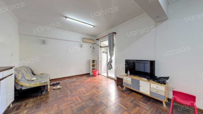 玮鹏花园二手房实景图