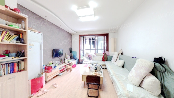 名士豪庭1区二手房实景图