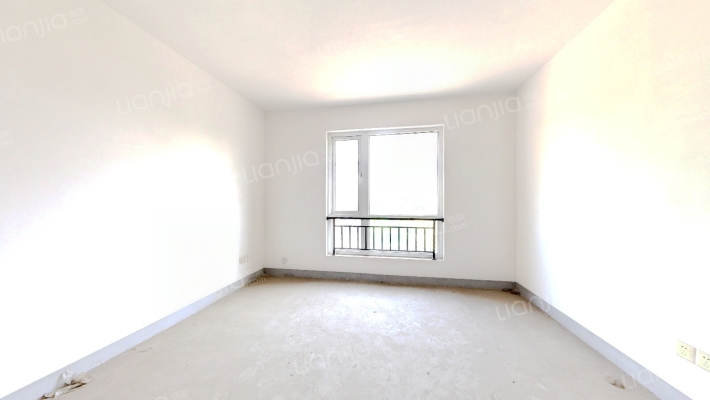 世茂红墅湾二手房实景图