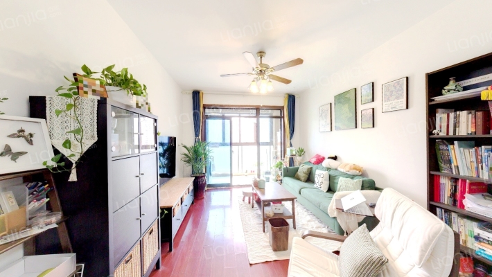 滨湖假日清华园二手房实景图