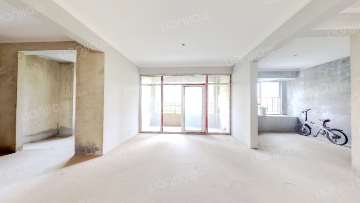 佳运环湖花园二手房实景图