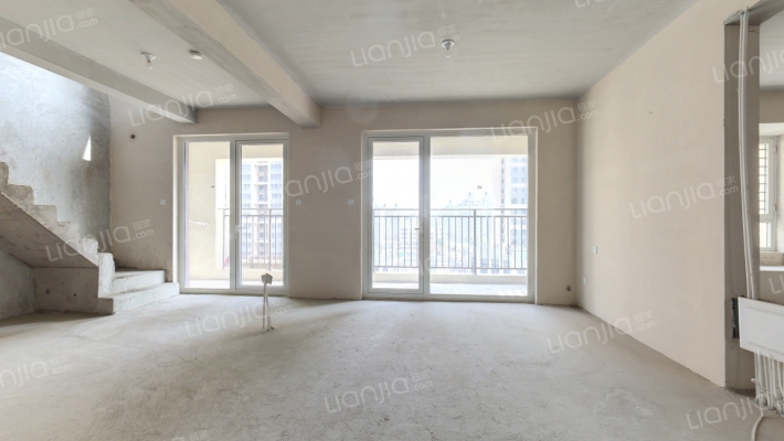 力高天爱·君逸府二手房实景图