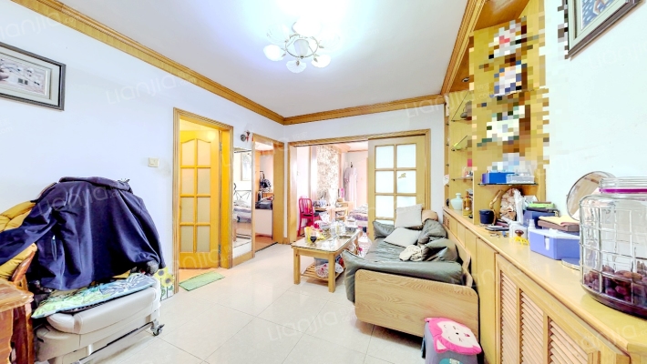 青岛铁路公寓二手房实景图