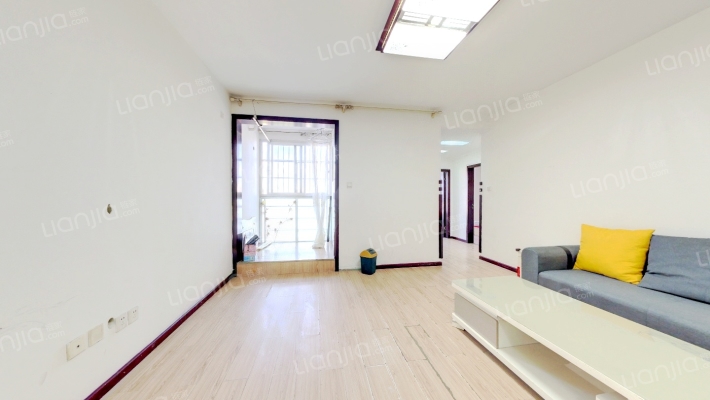 思学园博仕楼二手房实景图