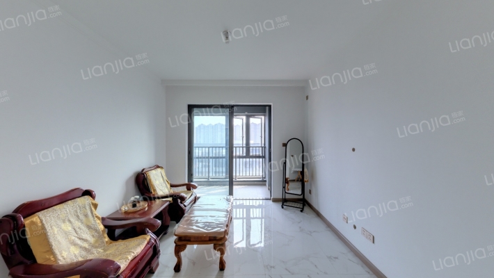 南昌旭辉中心A区二手房实景图