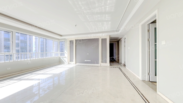 保利湖心岛丽湖苑二手房实景图