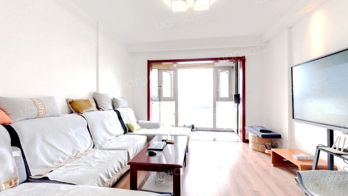 卓尔生活城二期湖湾二手房实景图