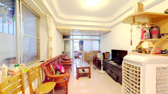 麓湖路二手房实景图