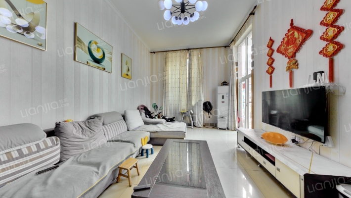 会所花园二手房实景图