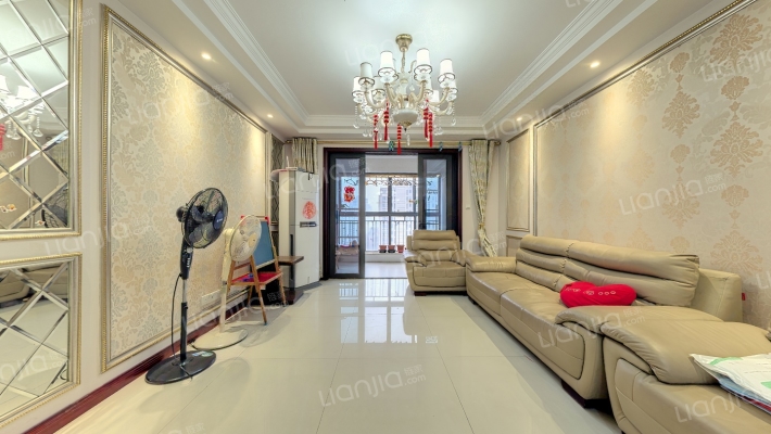 中梁天御二区二手房实景图