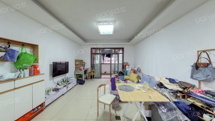 中航山水蓝天二手房实景图