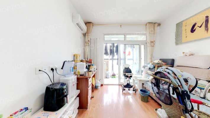 栖湖怡家二手房实景图