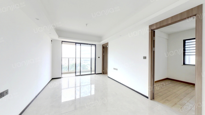 和昌拾里松湖二手房实景图