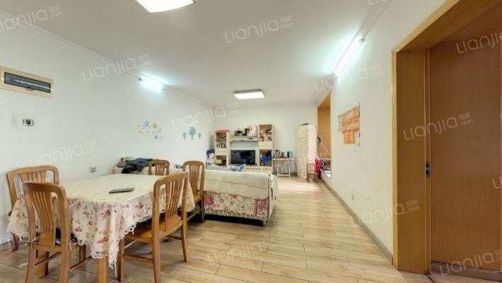 上怡南苑二手房实景图