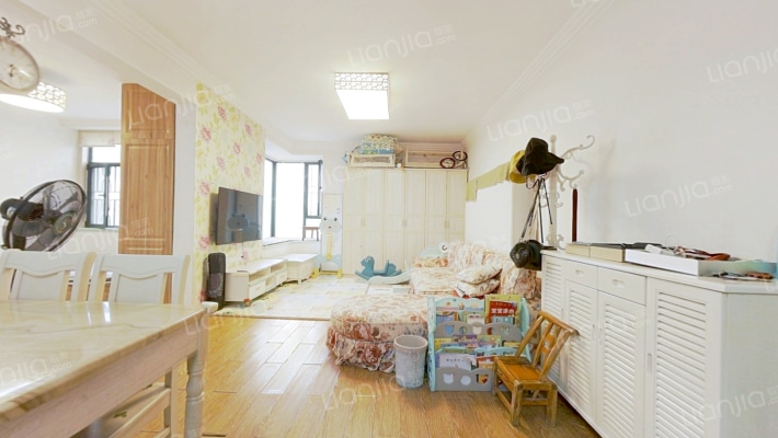 嘉锦苑二手房实景图