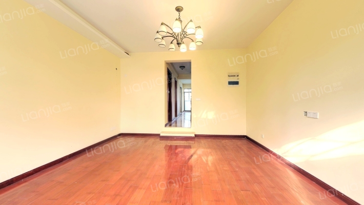 维纳恩湖二手房实景图