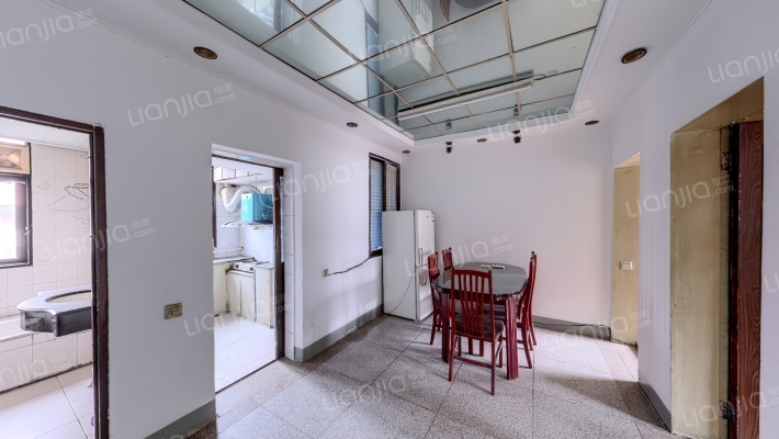 中街居委居民新村住宅小区二手房实景图