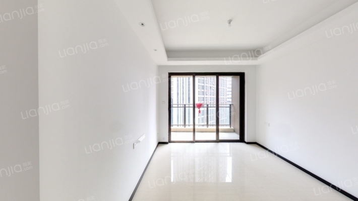 龙光玖龙台二手房实景图