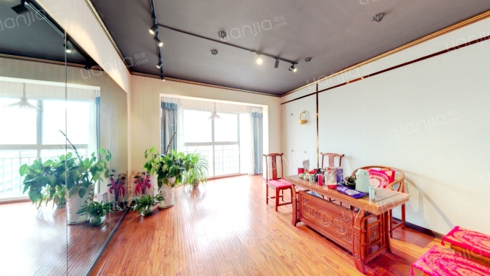 中创龙园大厦二手房实景图