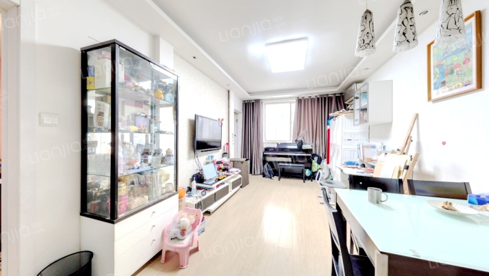 赤峰路91-93号二手房实景图