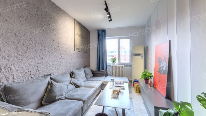 新时代小区二手房实景图