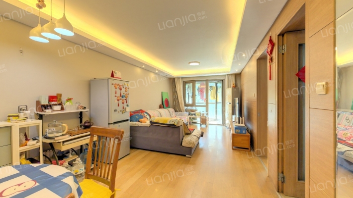 长阳半岛4号院二手房实景图