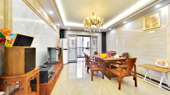 城市山麓二手房实景图