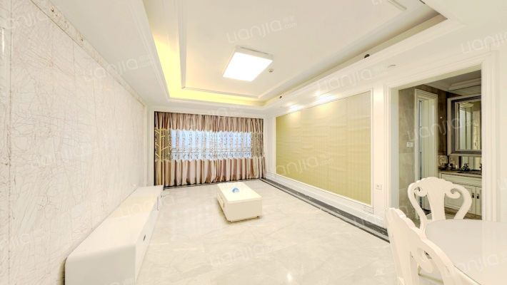 苏宁广场尊悦二手房实景图