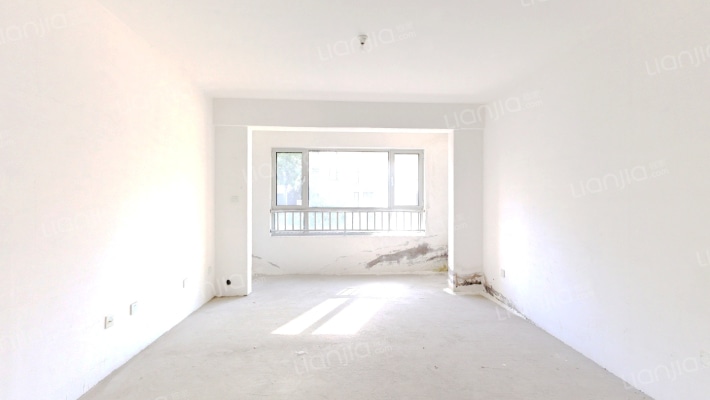 安居和颂名邸二手房实景图