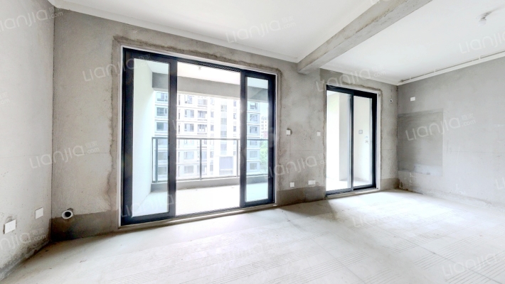 源长花园二手房实景图