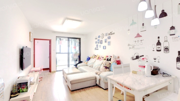 江南摩卡二手房实景图