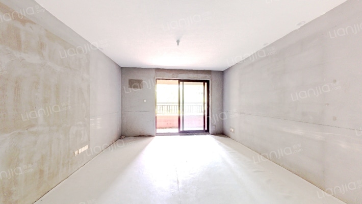 鲁能公馆2号院二手房实景图