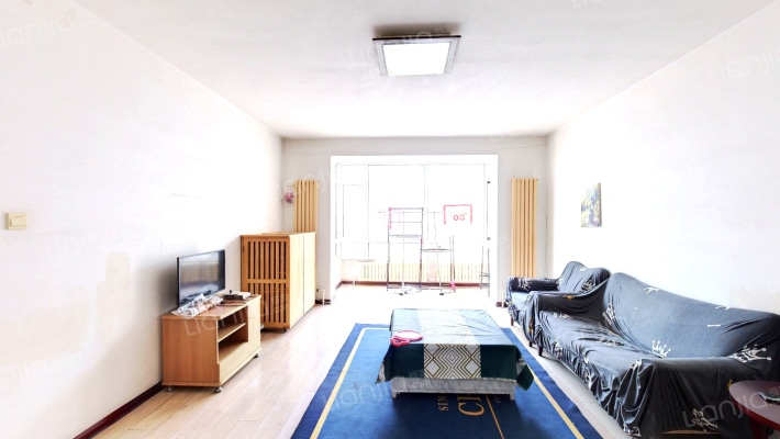 亚泰国际花园二手房实景图