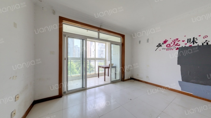 新汇绿苑一村二手房实景图