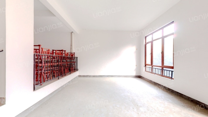 碧园二手房实景图