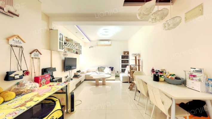 半岛深蓝二手房实景图