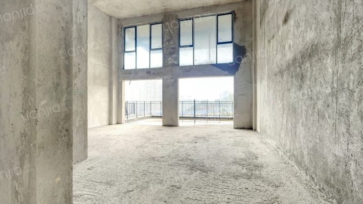 红枫香山二手房实景图