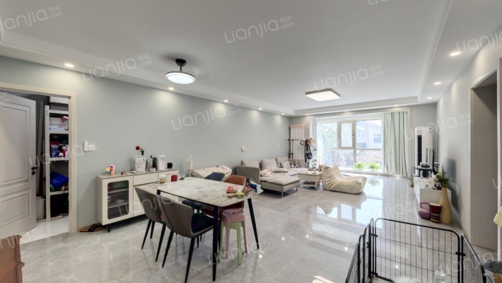 郁金香舍二手房实景图