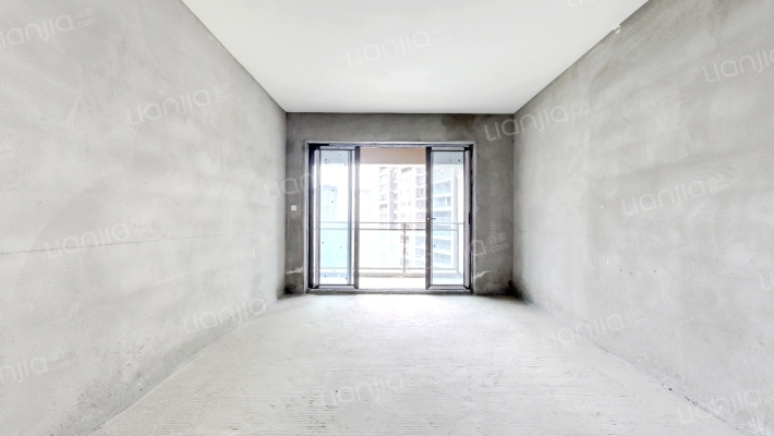 绿地公园里B组团二手房实景图