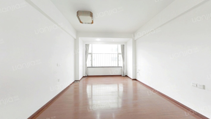 新达城大厦二手房实景图