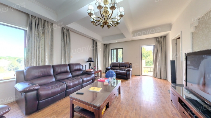 莱茵美墅二手房实景图