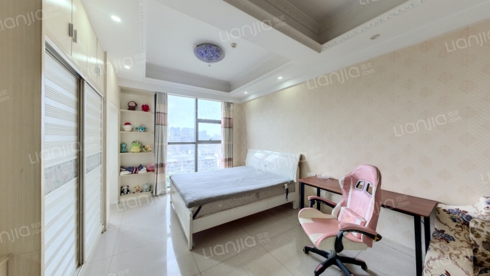 万坤图财富广场二手房实景图