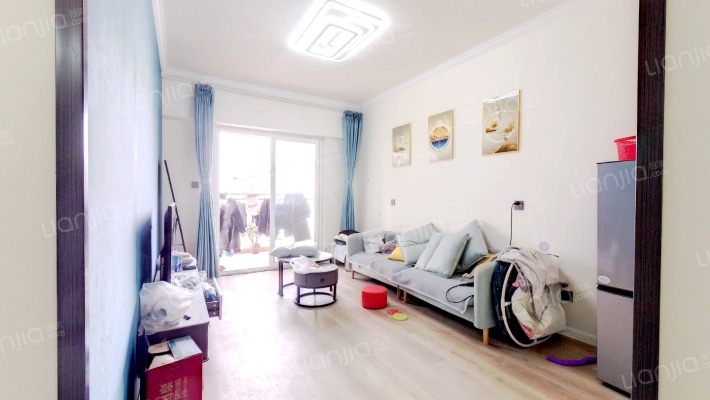 霏红榭三期二手房实景图