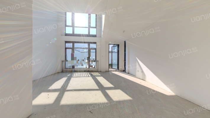 知丘别墅二手房实景图