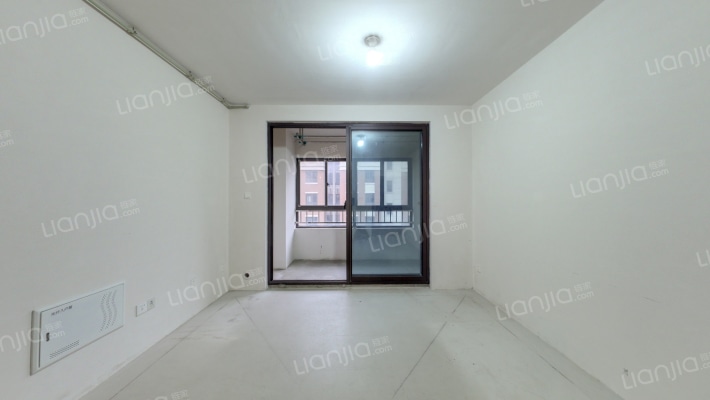 崇州佳苑西区二手房实景图