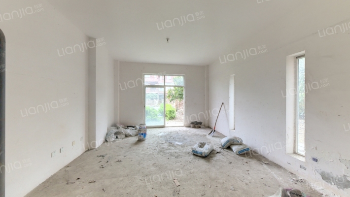 鹭岛青城山社区二手房实景图