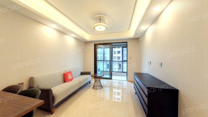 运杰御澜雅苑二手房实景图