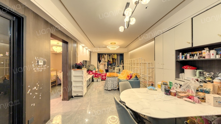 华远海蓝郡二手房实景图