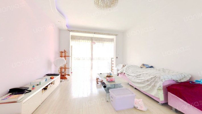 七彩花都B区一期二手房实景图