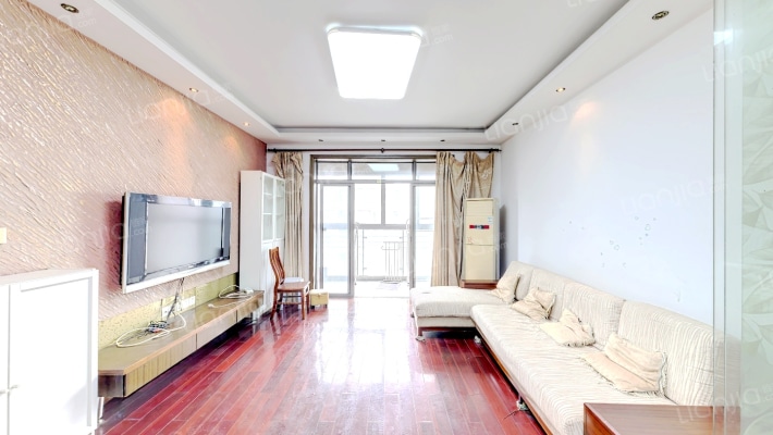 地杰国际城E欧泊时光二手房实景图